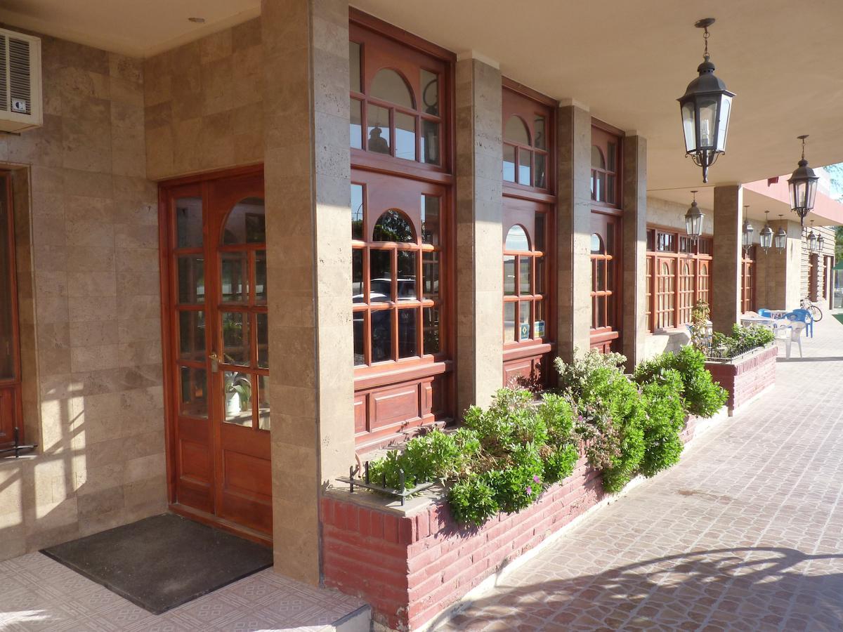 Hotel Quelu Leufu Rio Colorado Ngoại thất bức ảnh