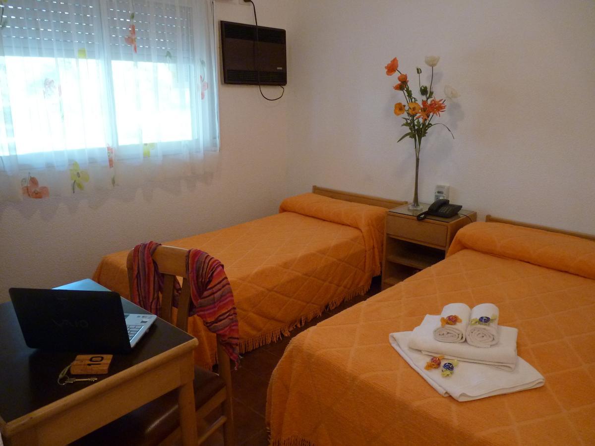 Hotel Quelu Leufu Rio Colorado Phòng bức ảnh
